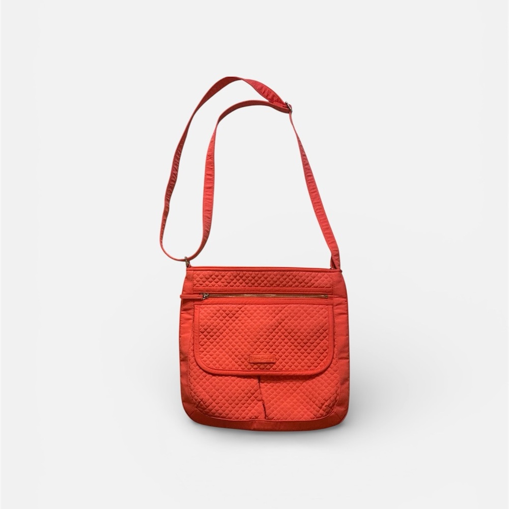 Quilted Vera Bradley Salmon cross body bag.